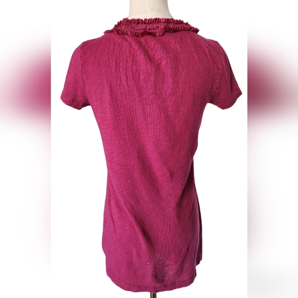 Joe Fresh Tshirt with ruffle collar - Picture 4 of 7